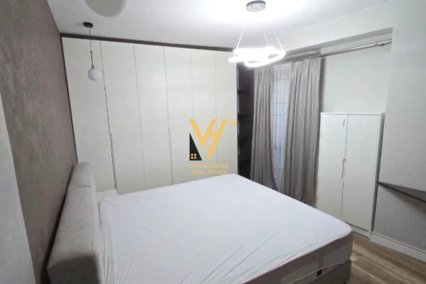 Shtepi me qera 2+1 ne Tirane - 60,000 Leke