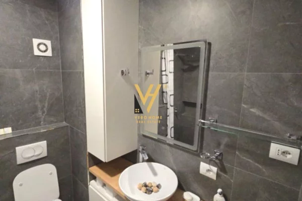 Shtepi me qera 2+1 ne Tirane - 60,000 Leke