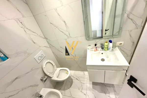 Shtepi me qera 1+1 ne Tirane - 900 Euro