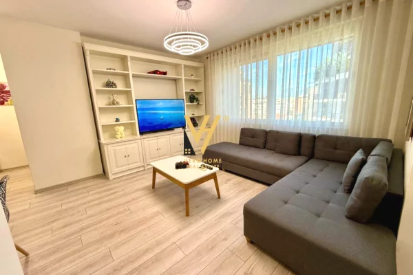 Shtepi me qera 1+1 ne Tirane - 900 Euro