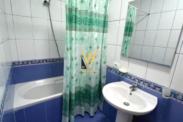 Shtepi me qera 1+1 ne Tirane - 65,000 Leke