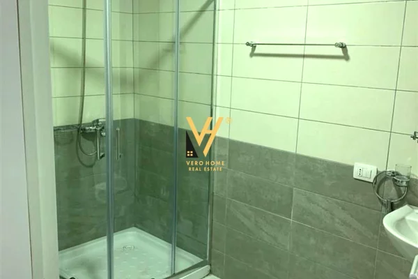 Shtepi me qera Apartament ne Tirane, 2+1, Mobilimi E mobiluar, Pagesa 700  Euro.