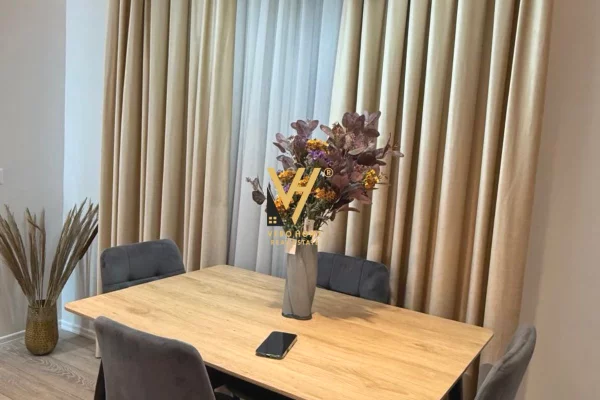 Shtepi me qera 1+1 ne Tirane - 620 Euro