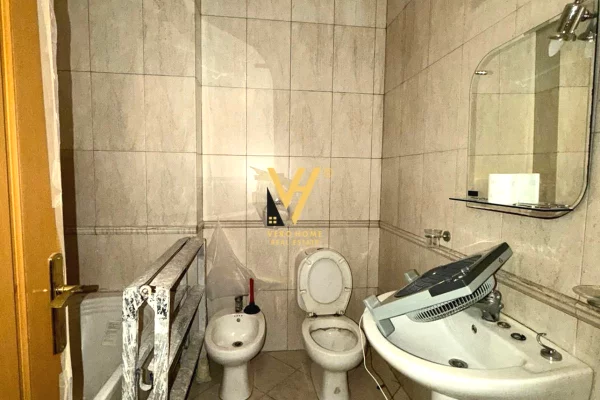 Shtepi me qera Apartament ne Tirane, 1+1, Mobilimi E mobiluar, Pagesa 65,000  Leke.