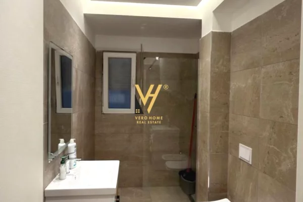 Casa in vendita 1+1 a Tirana - 13,500,000 Leke