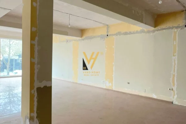 Ambient biznesi ne shitje 1+1 ne Tirane - 58,500,000 Euro