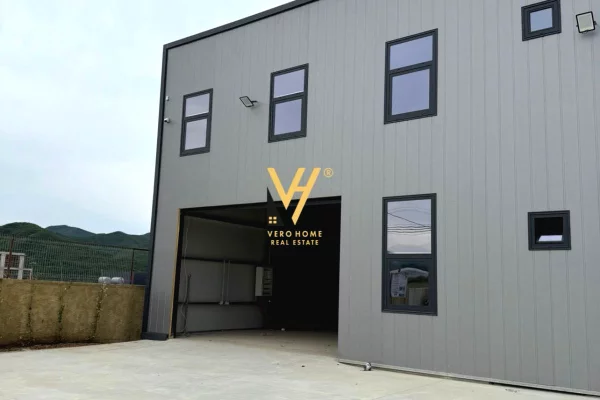 JEPET KAPANON 4.900 M2 ME QERA NE VAQARR 400.000 LEKE