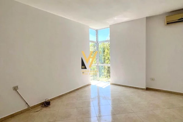 Shtepi ne shitje 2+1 ne Tirane - 350,000 Euro