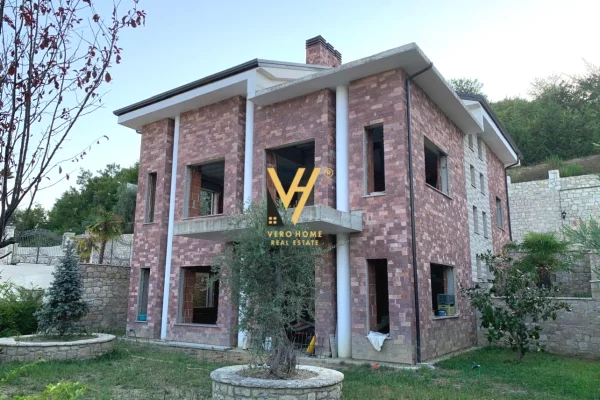 Shtepi ne shitje 5+1 ne Tirane - 500,000 Euro