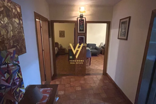 Shtepi me qera 2+1 ne Tirane - 70,000 Leke