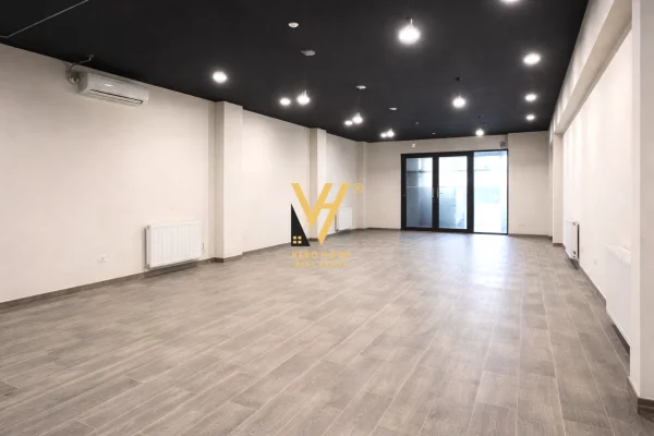 JEPET AMBJENT BIZNESI 90 M2 ME QERA TE INXHINIERIA 80.000 LEKE