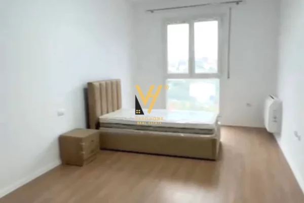 Shtepi me qera 3+1 ne Tirane - 50,000 Leke