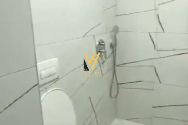 Shtepi me qera Apartament ne Tirane, 3+1, Mobilimi E mobiluar, Pagesa 50,000  Leke.