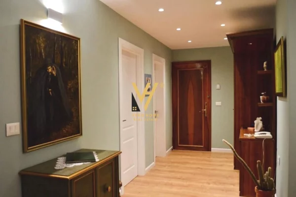 Shtepi me qera 2+1 ne Tirane - 80,000 Leke