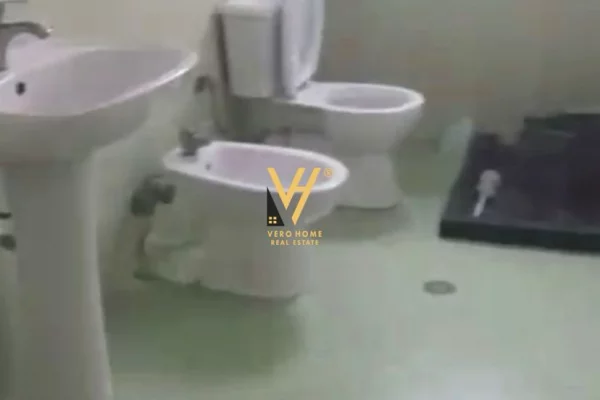 Shtepi me qera Apartament ne Tirane, 2+1, Mobilimi E mobiluar, Pagesa 45,000  Leke.