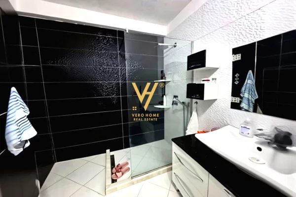 Shtepi me qera Apartament ne Tirane, 2+1, Mobilimi E mobiluar, Pagesa 500  Euro.