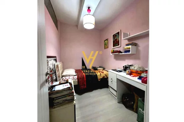 Shtepi me qera Apartament ne Tirane, 2+1, Mobilimi E mobiluar, Pagesa 500  Euro.