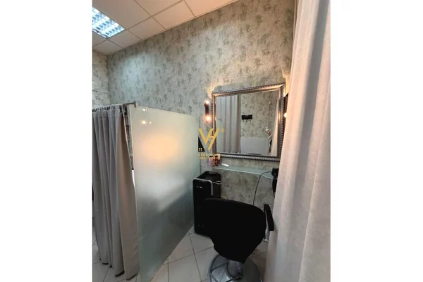 JEPET AMBIENT 16 M2 ME QERA TE 21 DHJETORI 300 EURO