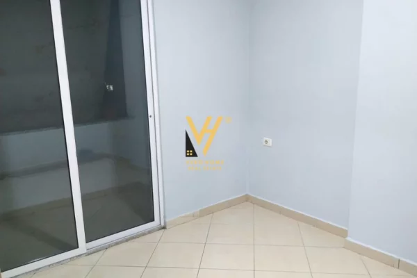 Shtepi me qera 2+1 ne Tirane - 55,000 Leke