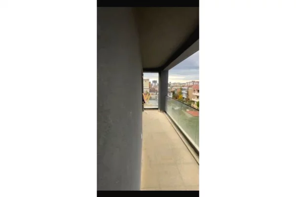 Business Property for Rent 3+1 in Tirana - 400 Euro