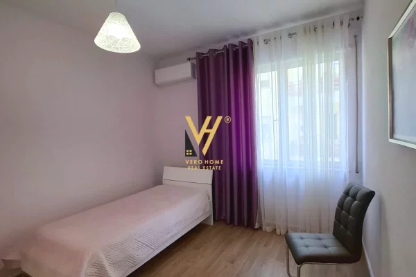 Shtepi me qera Apartament ne Tirane, 2+1, Mobilimi E mobiluar, Pagesa 85,000  Leke.