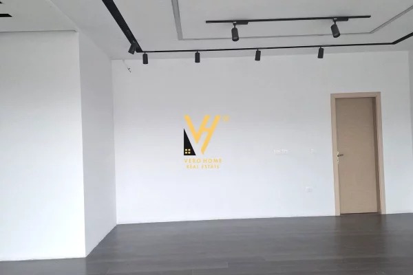 Business Property for Rent 1+1 in Tirana - 1,000 Euro