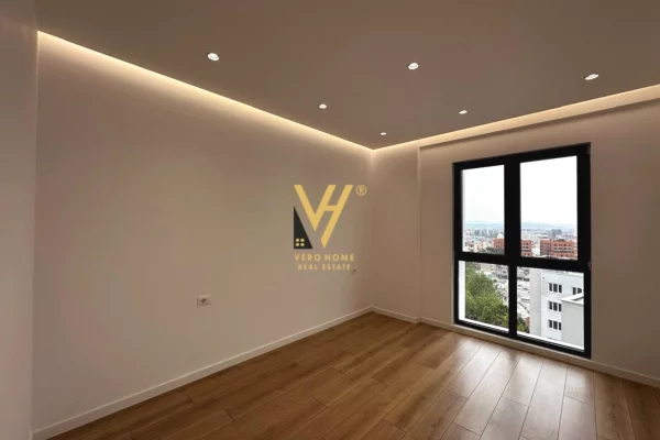 Business Property for Rent 3+1 in Tirana - 75,000 Leke