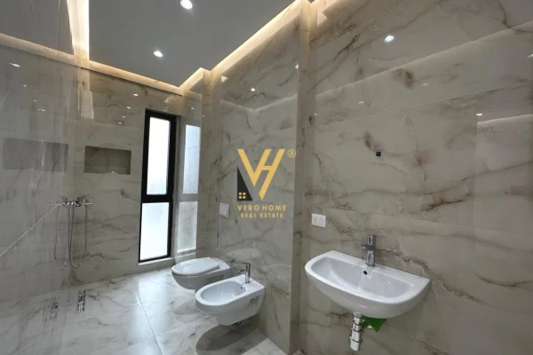 JEPET ZYRE 106 M2 ME QERA TE ARLIS,FARMACIA 10 75.000 LEKE