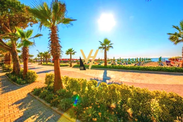 Business Property in Sale 2+1 in Kavaja - 1,200,000 Euro