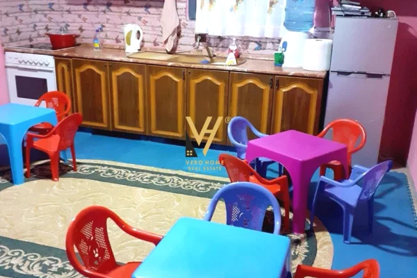 Ambient biznesi me qera 3+1 ne Tirane - 100,000 Leke