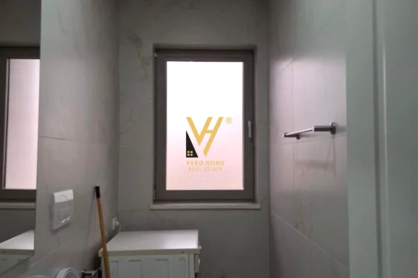 Shtepi me qera Apartament ne Tirane, 3+1, Mobilimi E mobiluar, Pagesa 900  Euro.