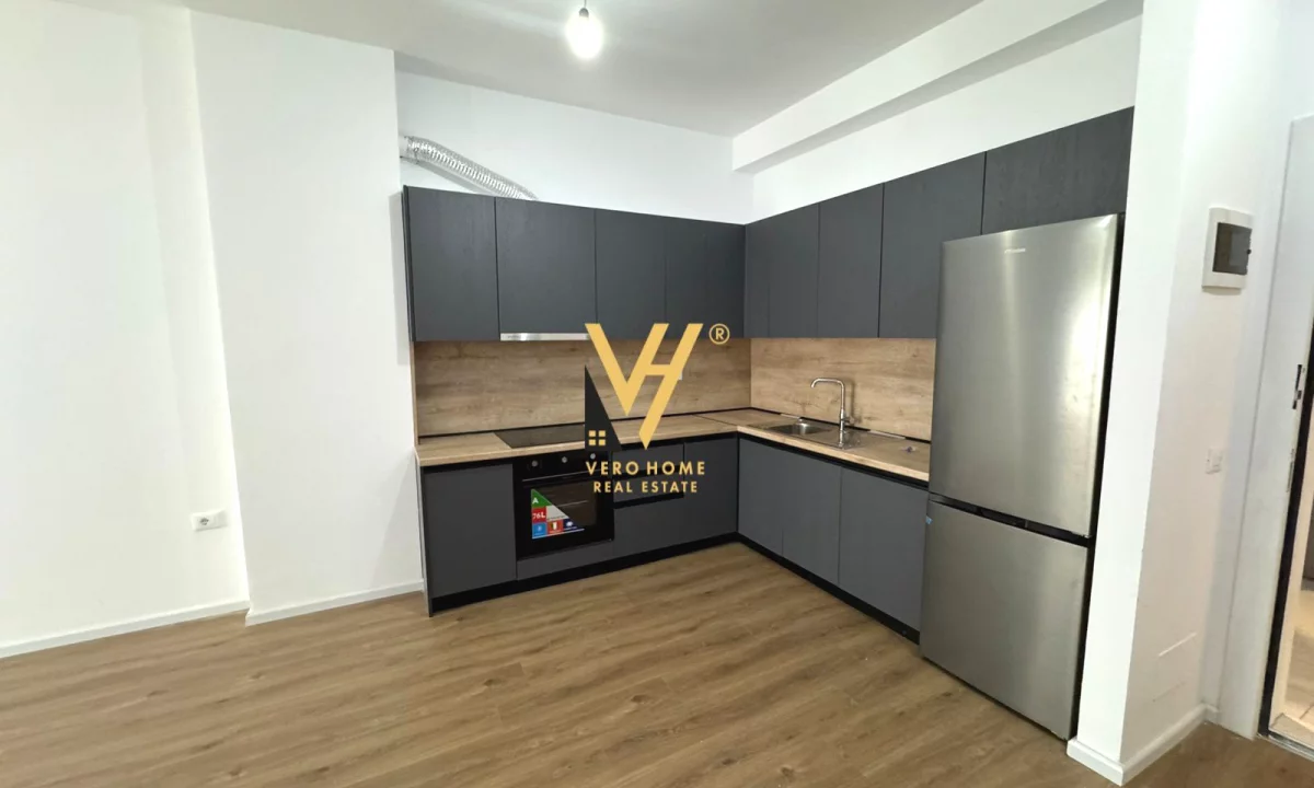 Shtepi me qera Apartament ne Tirane, 1+1, Mobilimi Pjeserisht e mobiluar, Pagesa 35,000  Leke.