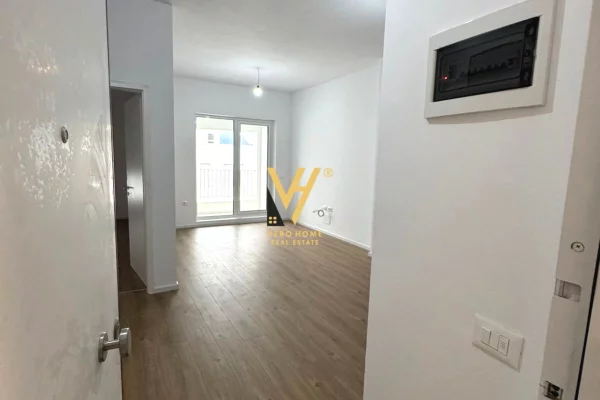 Shtepi me qera 1+1 ne Tirane - 35,000 Leke