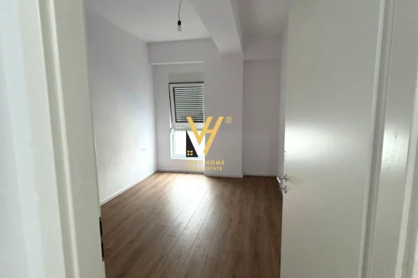 Shtepi me qera Apartament ne Tirane, 1+1, Mobilimi Pjeserisht e mobiluar, Pagesa 35,000  Leke.