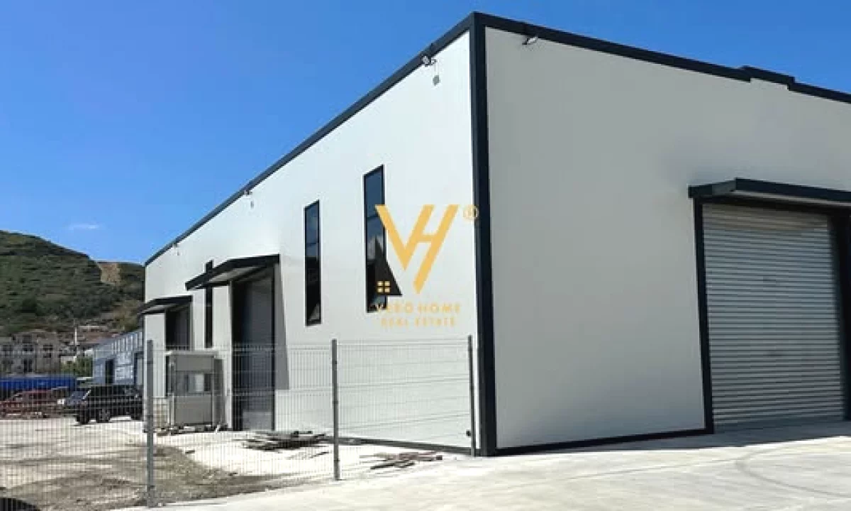 JEPET KAPANON 550 M2 ME QERA NE VORE 2.500 EURO