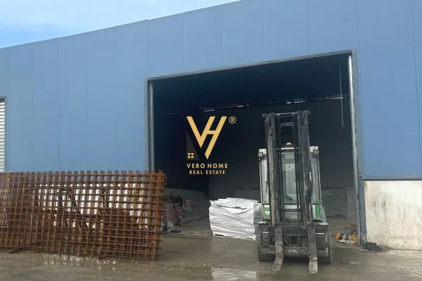 Ambient biznesi me qera 4+1 ne Tirane - 2,500 Euro