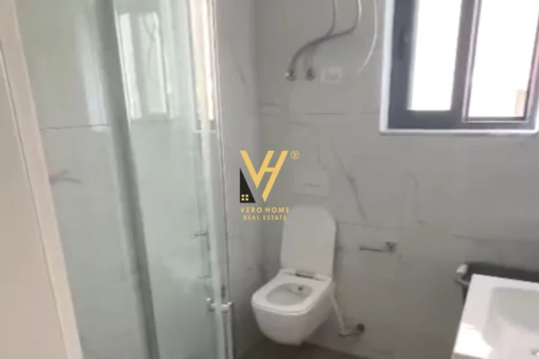 Shtepi me qera 1+1 ne Tirane - 35,000 Leke