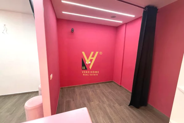 JEPET ZYRE 40 M2 ME QERA TE TOM DOSHI, SHKOZE 35.000 LEKE