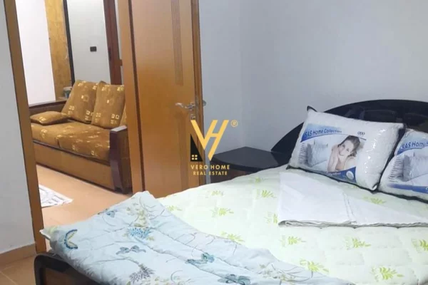 Shtepi me qera Apartament ne Tirane, 2+1, Mobilimi E mobiluar, Pagesa 50,000  Leke.