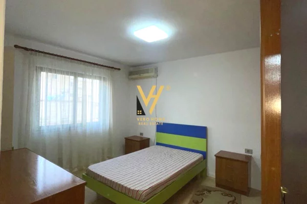 Shtepi ne shitje Apartament ne Tirane, 2+1, Mobilimi E mobiluar, Pagesa 197,000  Euro.