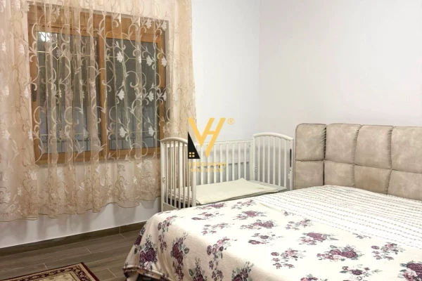 Shtepi me qera Apartament ne Tirane, 2+1, Mobilimi E mobiluar, Pagesa 70,000  Leke.