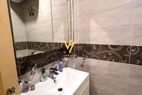 Shtepi me qera Apartament ne Tirane, 1+1, Mobilimi E mobiluar, Pagesa 800  Euro.