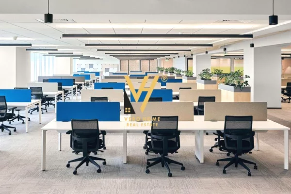 Ambient biznesi me qera 3+1 ne Tirane - 7,000 Euro