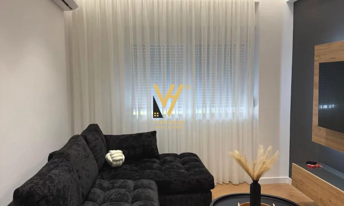 Shtepi me qera Apartament ne Tirane, 1+1, Mobilimi E mobiluar, Pagesa 1,000  Euro.