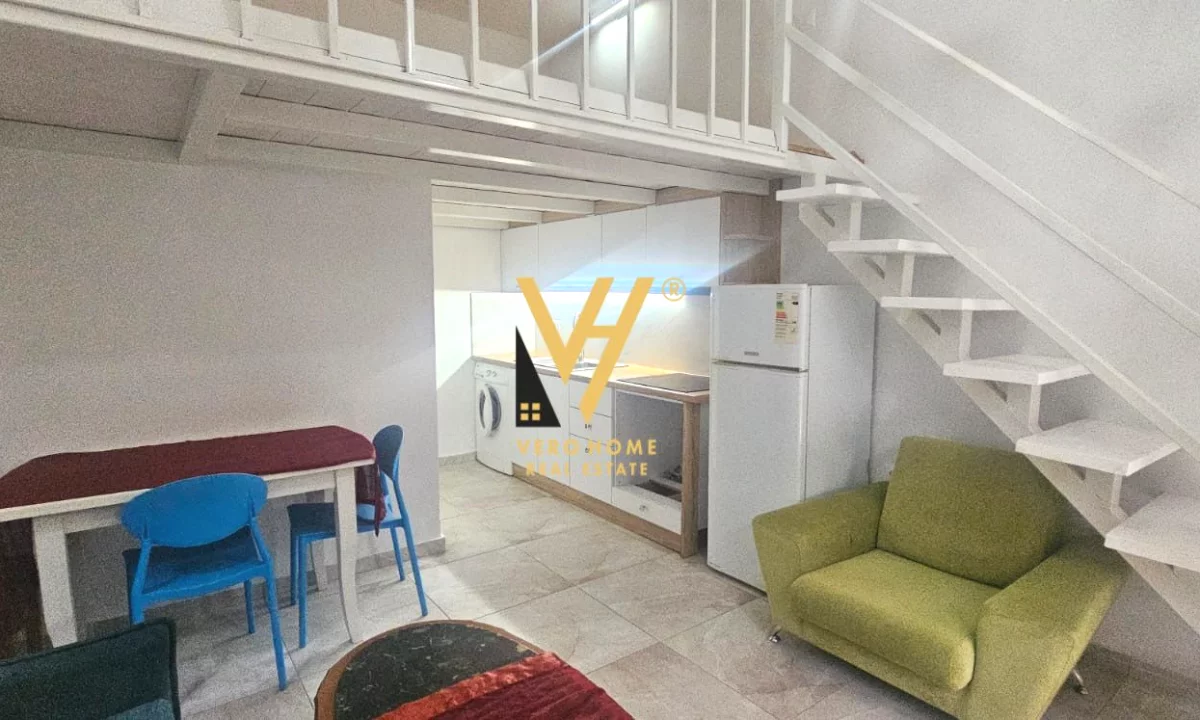 Shtepi ne shitje Duplex(shtepi me 2 kate) ne Durres, 1+1, Mobilimi E mobiluar, Pagesa 40,000  Euro.