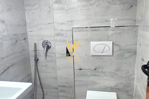 Shtepi ne shitje Duplex(shtepi me 2 kate) ne Durres, 1+1, Mobilimi E mobiluar, Pagesa 40,000  Euro.