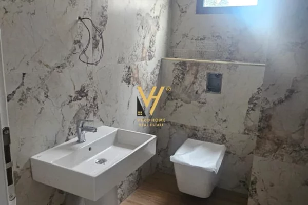 Shtepi ne shitje Apartament ne Durres, 1+1, Mobilimi E mobiluar, Pagesa 79,000  Euro.