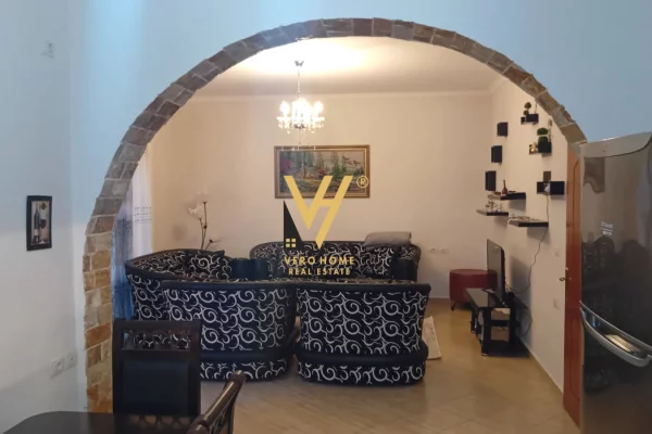 JEPET APARTAMENT 2+1+BLK ME QERA NE SAUK 40.000 LEKE