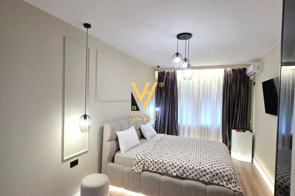 Shtepi ne shitje Apartament ne Tirane, 2+1, Mobilimi E mobiluar, Pagesa 37,500,000  Leke.