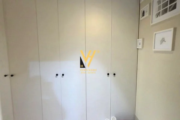 Shtepi ne shitje Apartament ne Tirane, 2+1, Mobilimi E mobiluar, Pagesa 37,500,000  Leke.